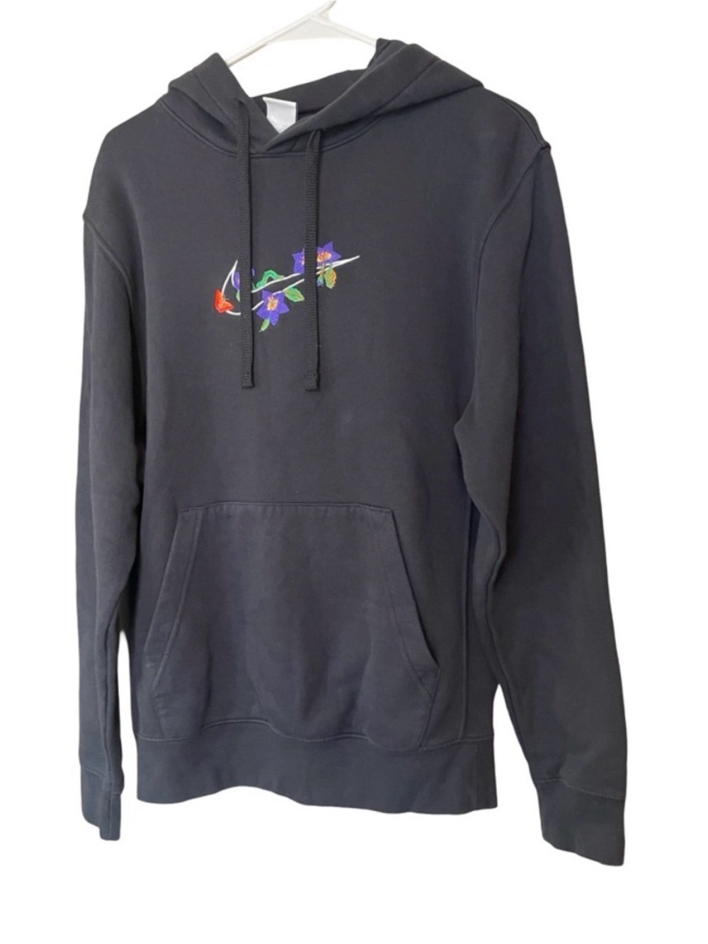 Nike Black Floral Embroidered Swoosh Pullover Hoodie Size Small